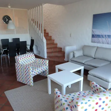 Aigle Sea View شقة